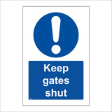 MA389 Keep Gates Shut Sign with Circle Exclamation Mark