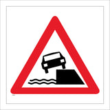 TR077 Quayside Sign with Car Water