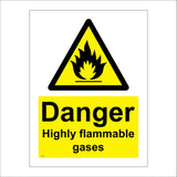 WS105 Danger Highly Flammable Gasses Sign with Triangle Fire