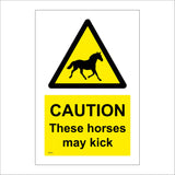 WS701 Caution These Horses May Kick Sign with Triangle Horse