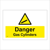 WS969 Danger Gas Cylinders Sign with Triangle Cannister
