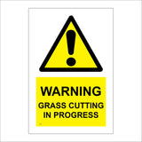 WT264 Warning Grass Cutting In Progress