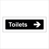 GG388 Toilets Right Arrow White On Black Plaque
