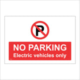 TR854 No Parking Electric Vehicles Only