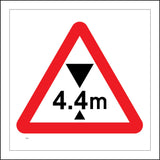 TR082 4.4M Max Height Sign with Triangle