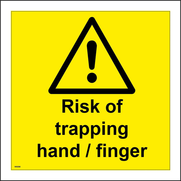 WS598 Risk Of Trapping Hand/Finger Sign with Triangle Exclamation Mark