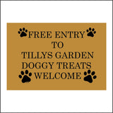 CM135 Welcome To Personalise Garden Sign with Paw Prints