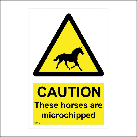 WS714 Caution These Horses Are Microchipped Sign with Triangle Horse