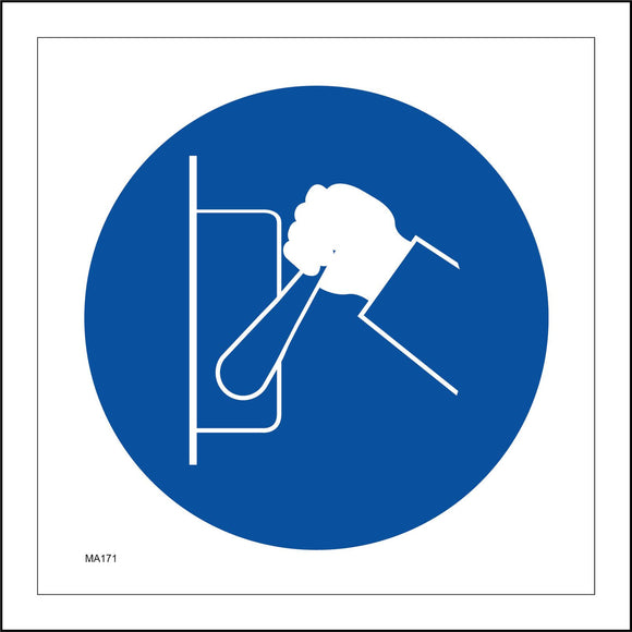 MA171 Switch Off Sign with Hand Lever